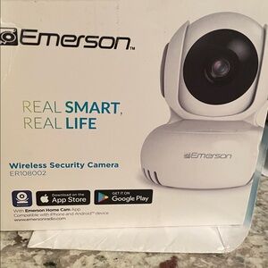 Wi-Fi Baby Monitor/Pet Camera White Emerson HD 1080